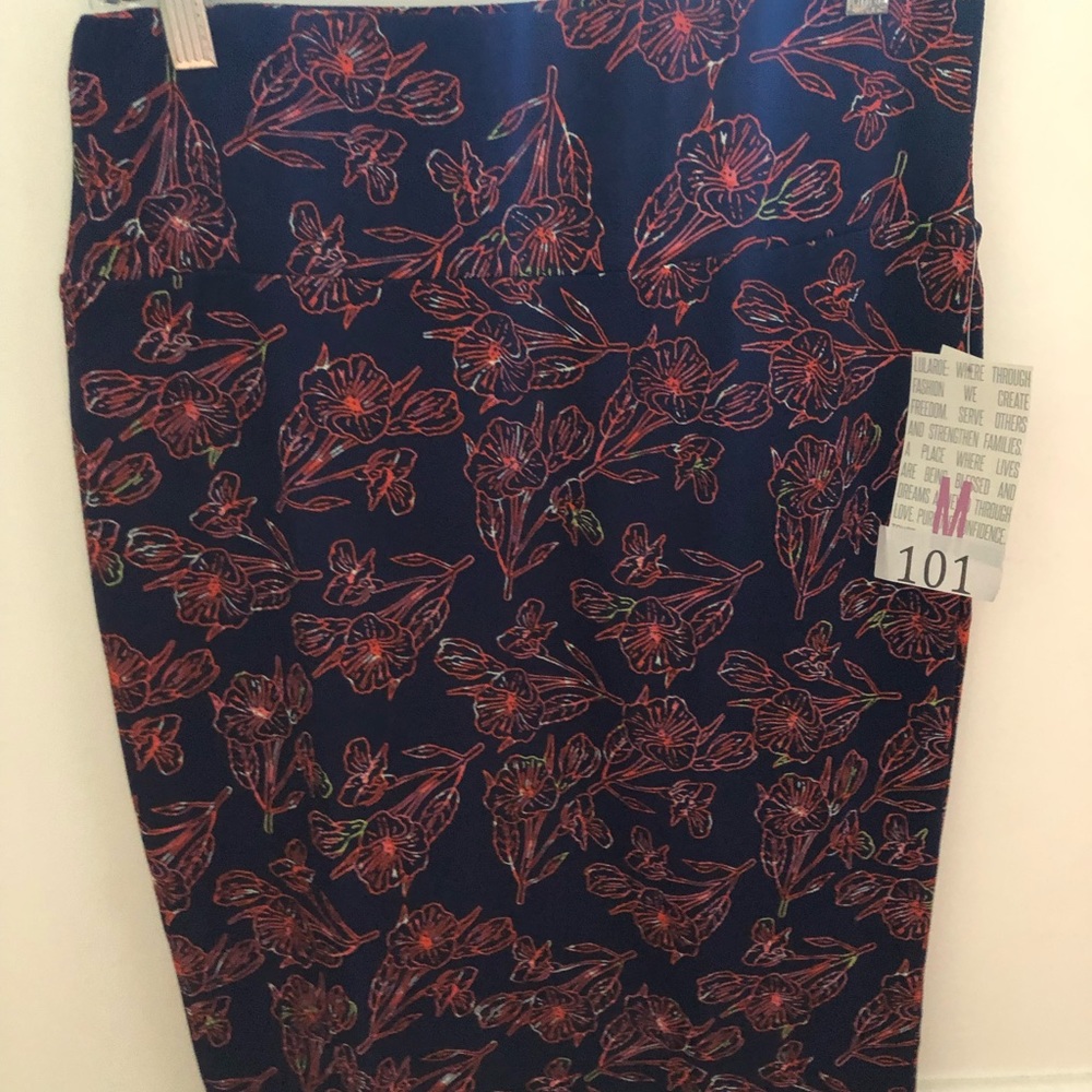 LuLaroe Cassie Skirt